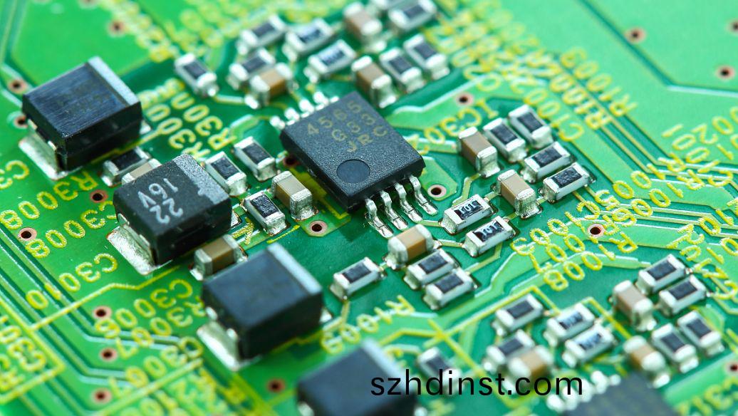 易(yi)密斯(si)SMD彈片(pian)PCB闆(ban)接地應用于(yu)汽車(che)電(dian)子(zi)